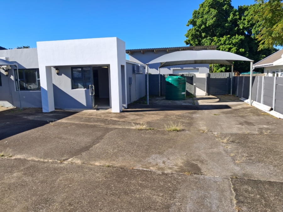 Commercial Property for Sale in Beacon Bay Eastern Cape